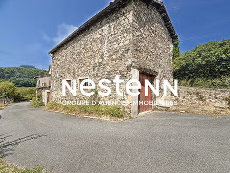 a vendre: maison ancienne à rénover 4 chambres + dépendances - 69840 jullié