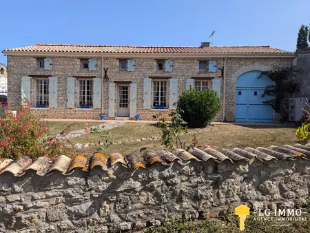 vente maison 6 pièces 180 m² à bois (17240)  283 000 €