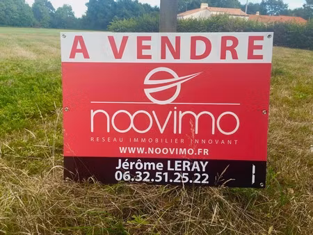 vente terrain constructible à viabiliser de 748m2
