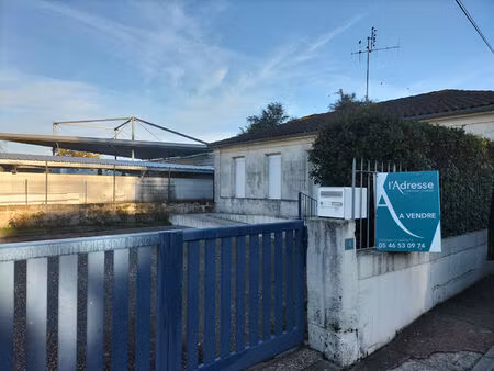 vente local commercial 6 pièces  91.06m²  tonnay