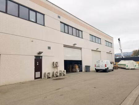 vente local commercial 1400m2 la seyne-sur-mer (83500) - 2400000 € - surface privée