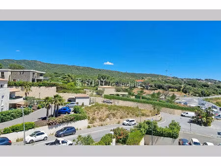 vente terrain 496m2 sainte-maxime 83120 - 350000 € - surface privée