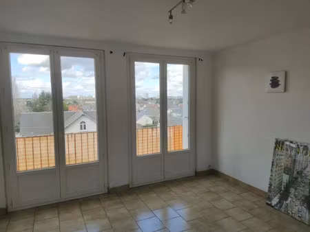 location appartement 3 pièces 61 m² à blois (41000)  630 €