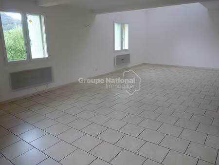 appartement duplex flassans sur issole 4 pièce(s) 91 m2