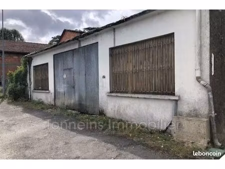 parking/box monbahus