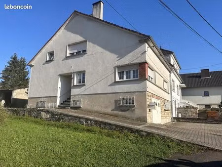 maison 8 pièces 162 m²