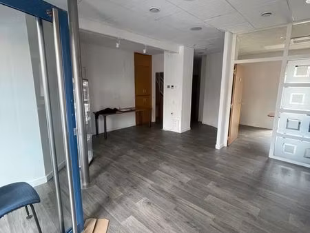 bien rare en plein centre de charnay