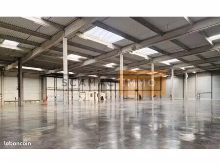local industriel 4 370 m²