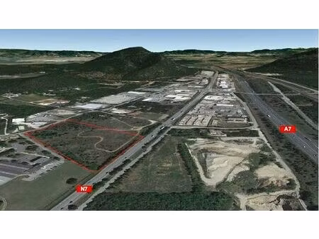 vente/location entrepôt / local d'activités malataverne 5 403 m²