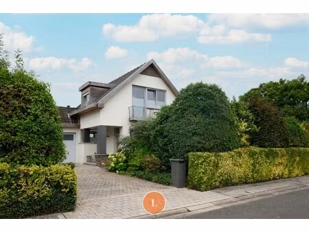 instapklare villa met 3 slaapkamers op 800m²