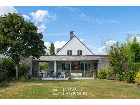 discrète maison d'architecte au coeur des vignobles
