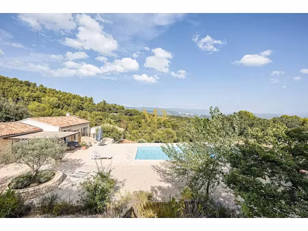 vente propriété 7 pièces 200 m² à joucas (84220)  1 450 000 €