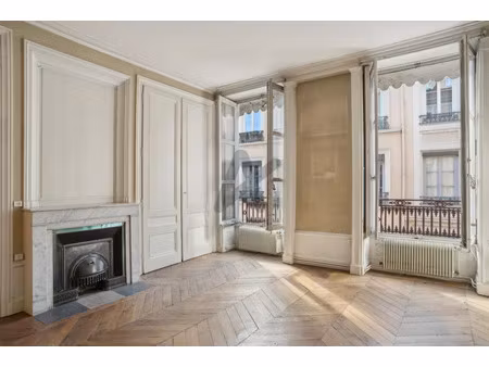 vente appartement 3 pièces 92 m² à lyon 1er (69001)  470 000 €
