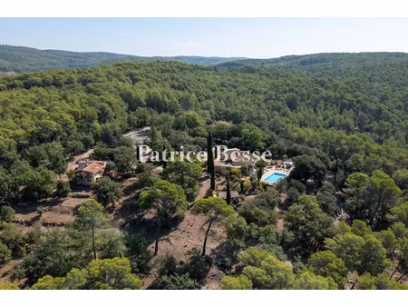 vente maison 10 pièces 310 m² à entrecasteaux (83570)  985 000 €