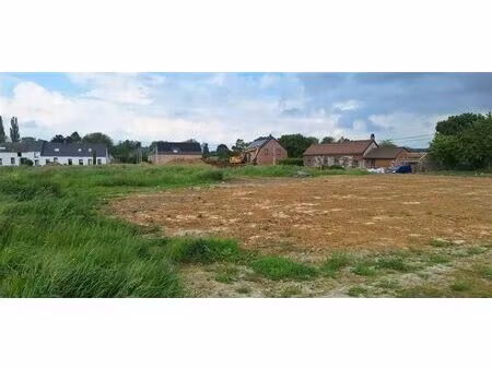 reste 2 parcelles de terrains à bâtir - entre 9a 33ca et 9a