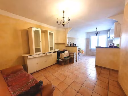 vente immeuble 5 pièces 95 m² à cavaillon (84300)  171 000 €