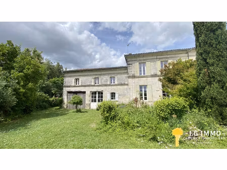 magnifique longère en pierre à finir de rénover de 239m2 ave