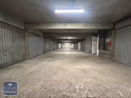 parking à louer - saint-étienne (42) - 74€