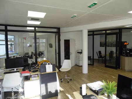 vente divers 180 m² créteil (94000)