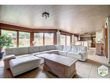 superbe imm mixte de 310m² rénové avec 5ch  jardin et garage