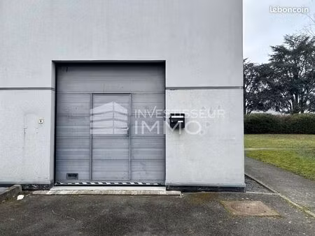 local d'activité 272 m²