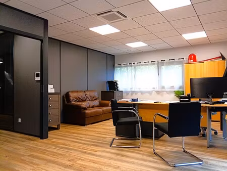 vente bureau 16 pièces