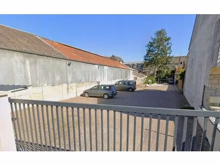 location stationnement  8 m² t- à brive-la-gaillarde  39 €