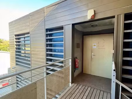 vente locaux professionnels 84 m² à mamoudzou (97600)  310 000 €