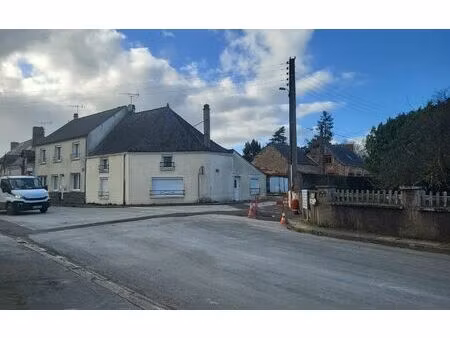 maison carbay m² t-4 à vendre  84 400 €