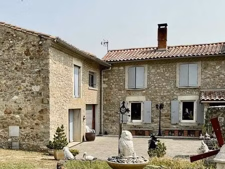 corps de ferme 7 pieces 180 m²