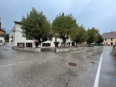 centre ville - ancien hôtel 1.115 m2 de terrain et 763 m2 ha