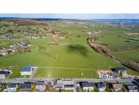 terrain à bâtir d'une superficie de 935m²