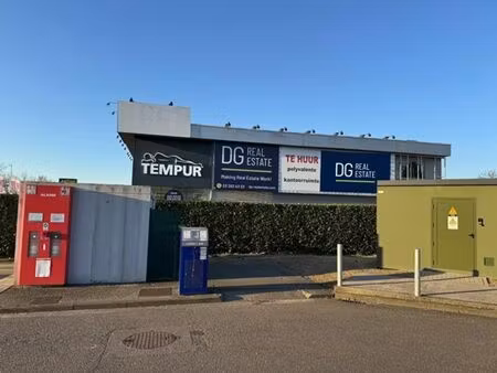 surface commerciale 682 m² – bredabaan schoten