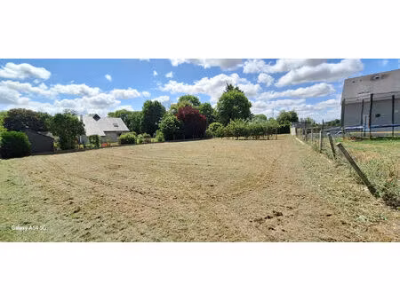emieville beau terrain constructible de 1254 m2