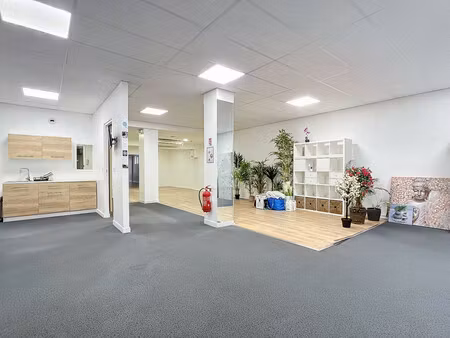 vente local commercial chambery  500m² 649 000€ savoie rhône-alpes