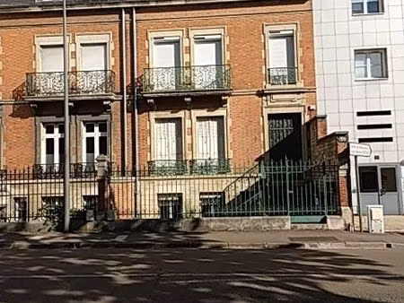 maison 11 pièces 240 m²