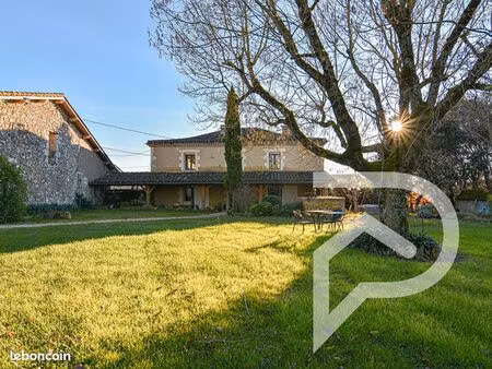 maison 4 pièces 131 m²