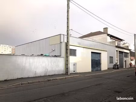 ateliers et foncier 1081m² saint etienne centre