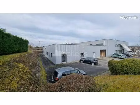 local bureaux 860 m²