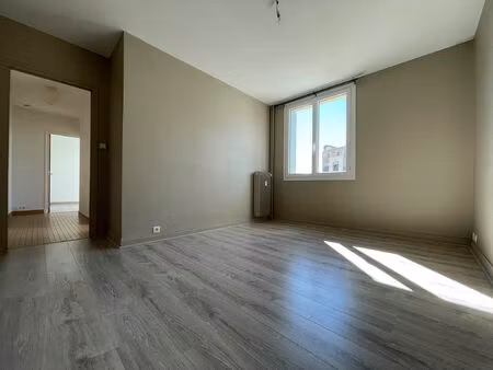 location appartement 2 pièces 38 m² à aubenas (07200)