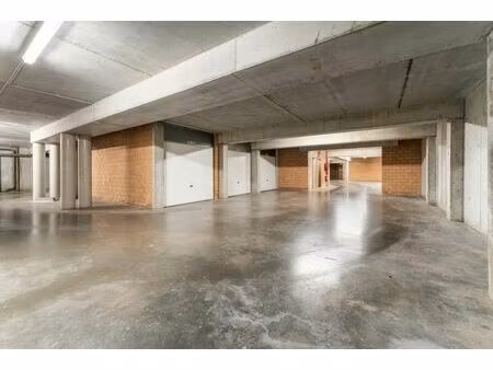 centraal gelegen garagebox te nieuwpoort