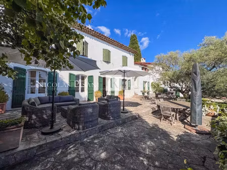 vente maison 8 pièces 224 m² le tignet (06530)