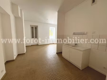 location appartement 1 pièce 41 m² à dornas (07160)  229 €