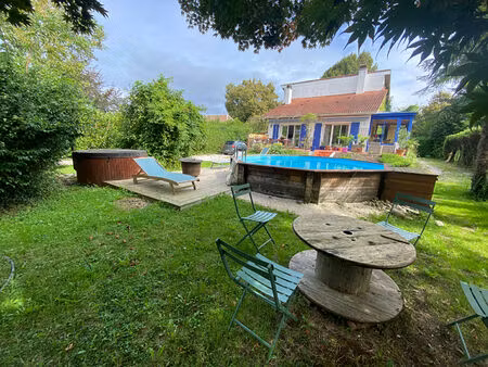 vente maison 7 pièces 160 m² rontignon (64110)