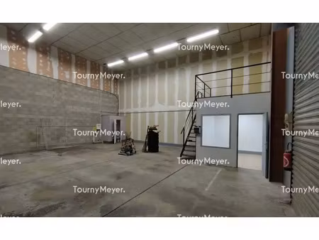 local d'activites a louer