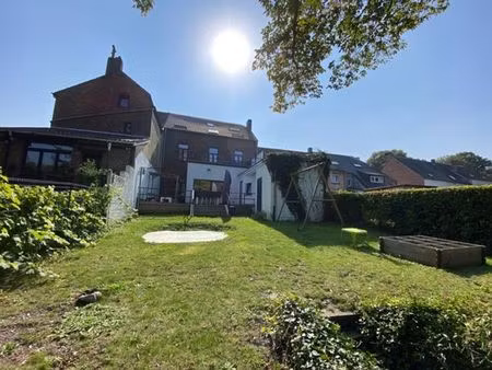 appartement 3ch. avec cave  jardin (± 300m²) et terrasse