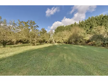 vente terrain 687 m² à auxerre (89000)  35 000 €