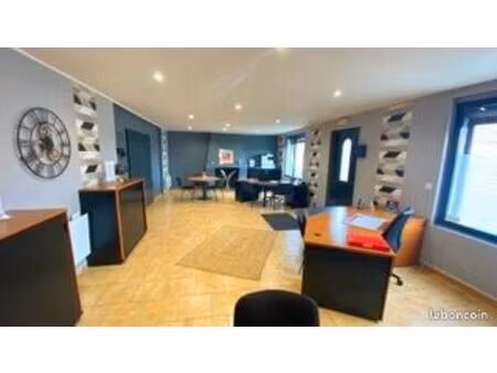 immeuble 270 m² vermelles