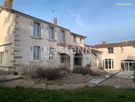 maison 12 pièces 346 m²