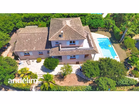 villa de luxe à vendre dans le quartier counillier valescure